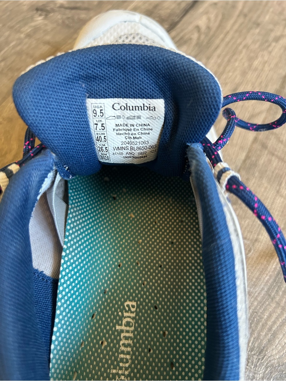 Columbia White Mesh Sneakers with Blue and Pink Details - Picture 9 of 9